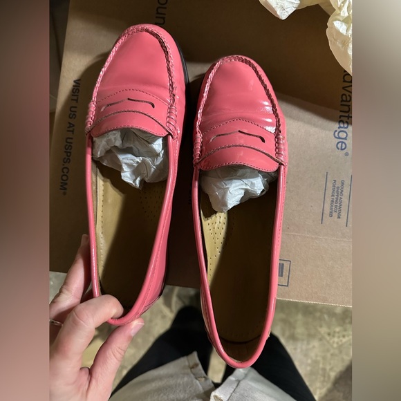 GH Bass Weejuns, coral pink - Picture 8 of 8
